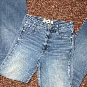 AMO Women's Light Wash Skinny Jeans